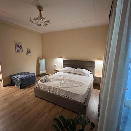 Nest&Rest Studios Tiranë Ngoại thất bức ảnh