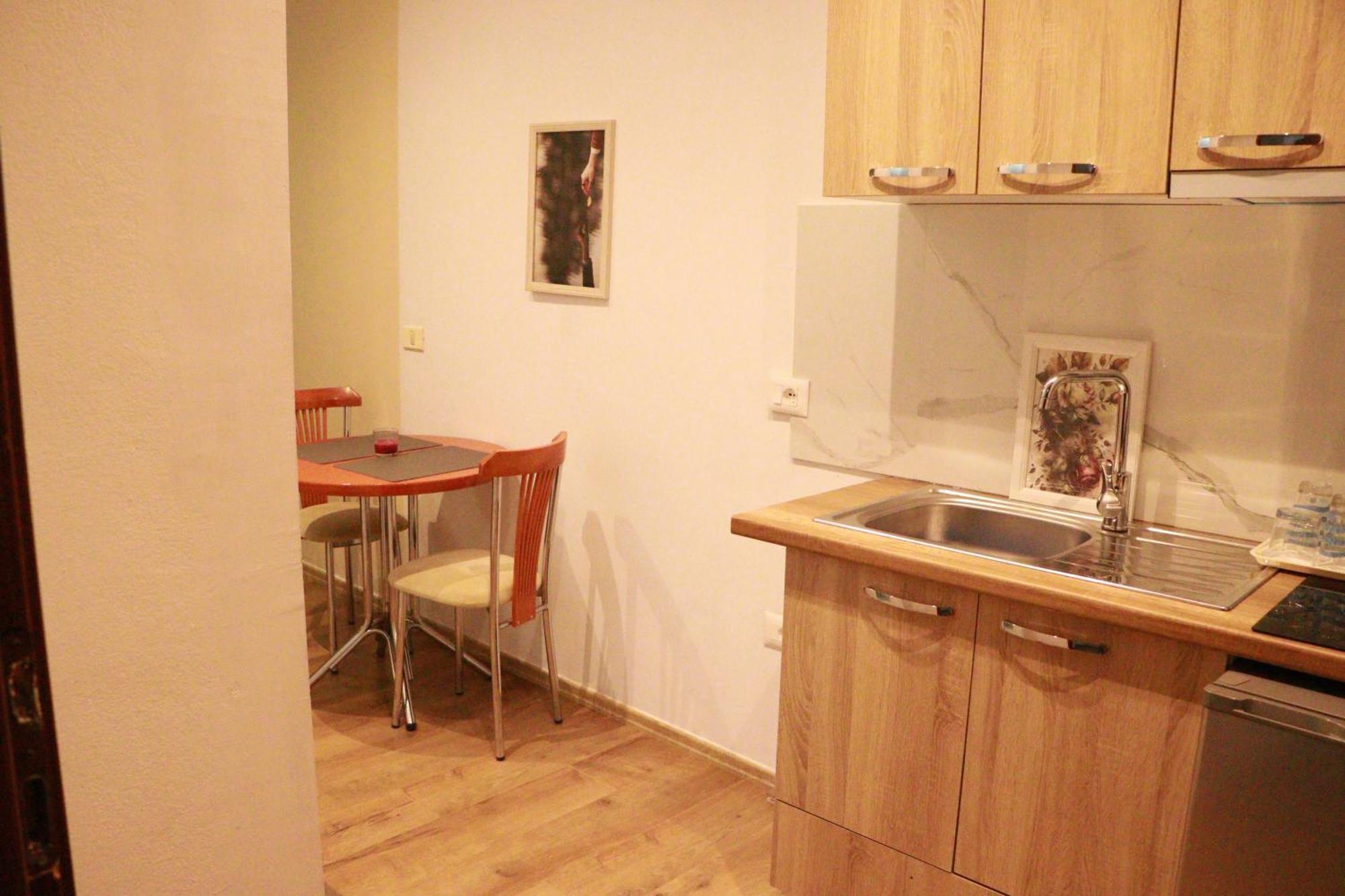 Nest&Rest Studios Tiranë Ngoại thất bức ảnh